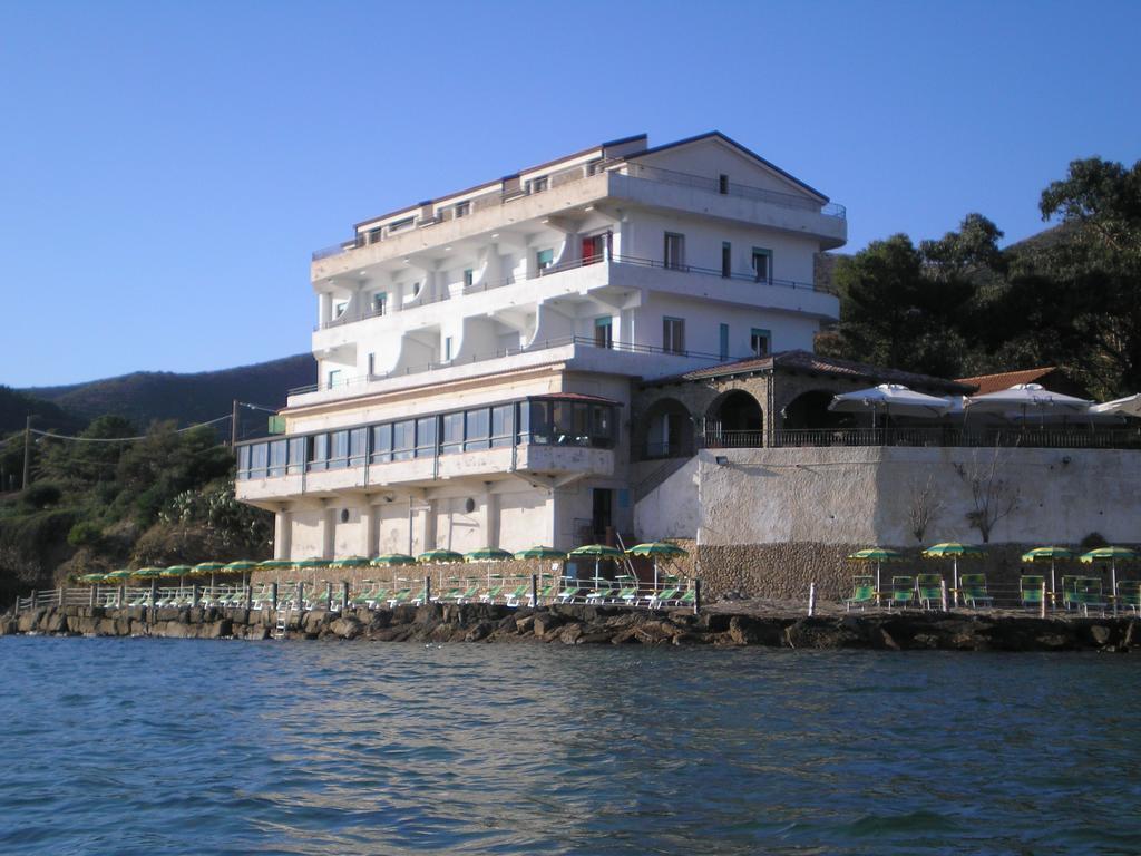 Hotel Sirena Castellabate Exterior photo