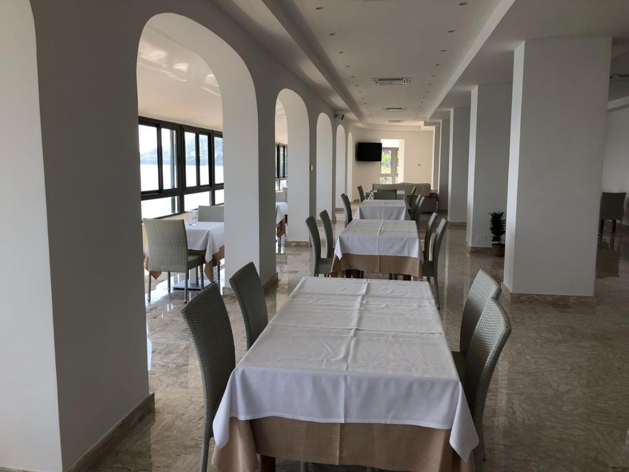 Hotel Sirena Castellabate Exterior photo